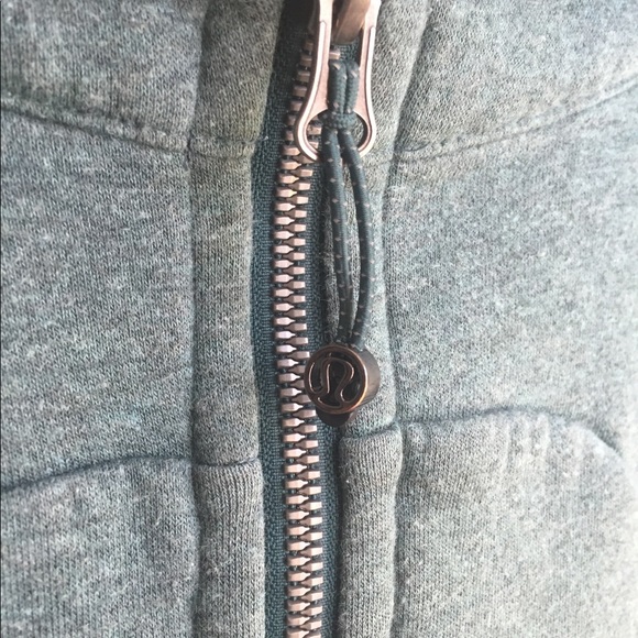 Lululemon Scuba III sweater size 2 - Picture 4 of 6